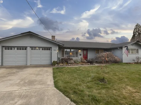 106 Victoria Way, Central Pt, OR 97502