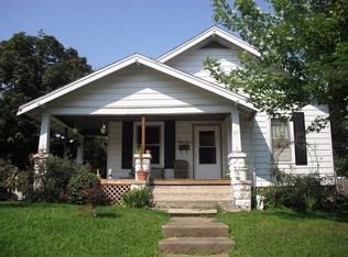 811 S 4th St, Effingham, IL 62401