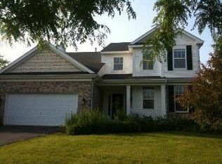 581 Chesterfield Ln, North Aurora, IL 60542