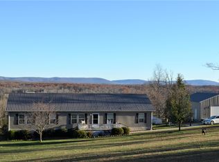 3262 Peavine Firetower Rd, Crossville, TN 38571