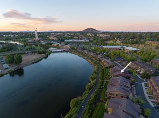 865 Theater Dr, Bend, OR 97702