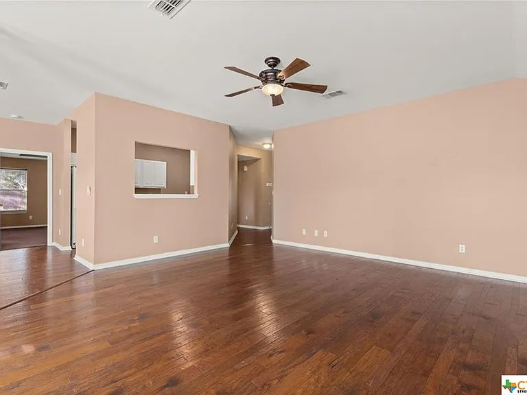 1623 Anna Lee — Photo 7