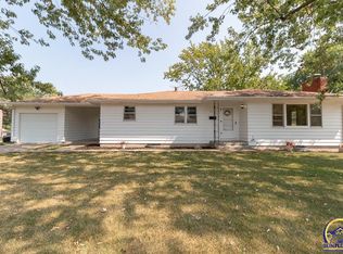 2416 SW Crest Dr, Topeka, KS 66614