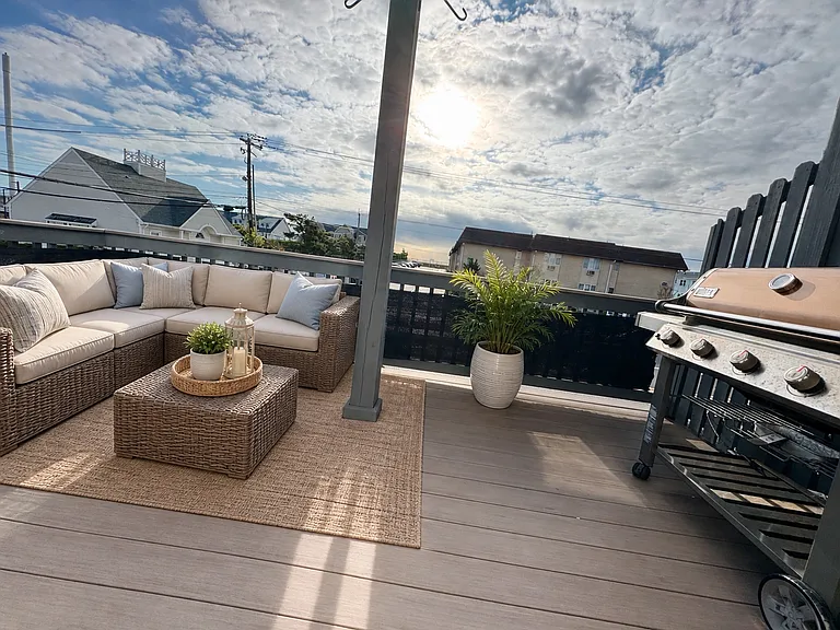 1184 Ocean Ave #D1 — Photo 11