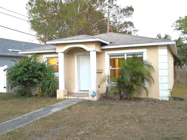 926 43rd St S, Saint Petersburg, FL 33711