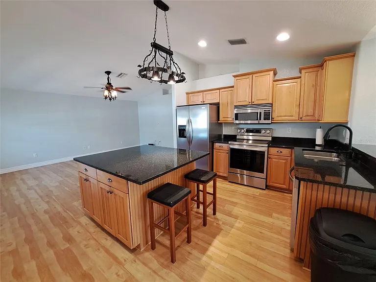 3819 Rosemary Dr — Photo 7