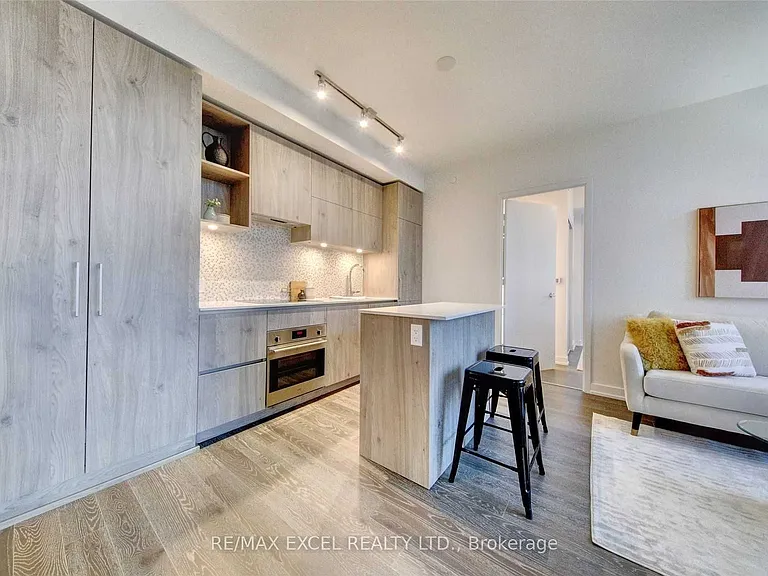 1 Yorkville Ave #3402 — Photo 1