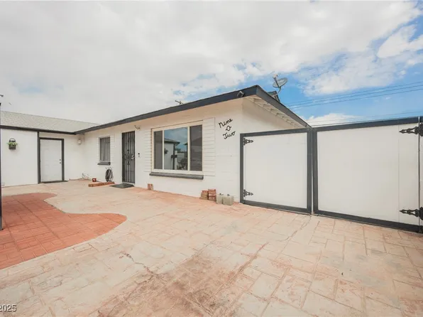 902 Westminster Ave, Las Vegas, NV 89119