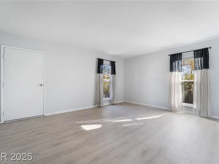 3141 Pinehurst Dr #C — Photo 33