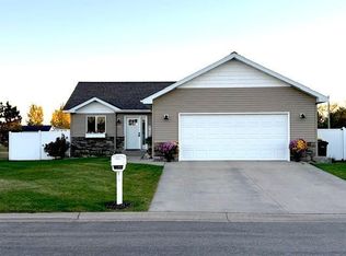 602 9th St NE, Perham, MN 56573