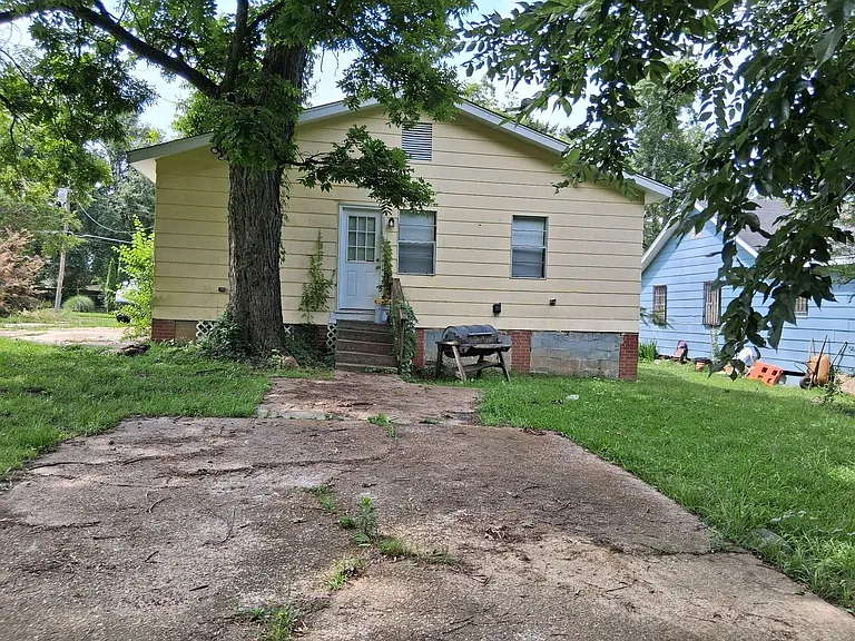 318 Idlewild St — Photo 10