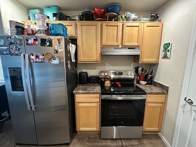 1020 E Silver St — Photo 9