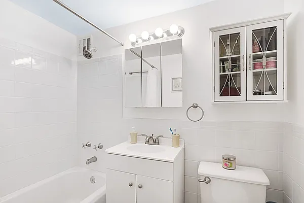 Sold by Compass | media 5