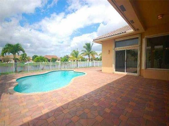 3rd image of 1234 NW 137th Ter