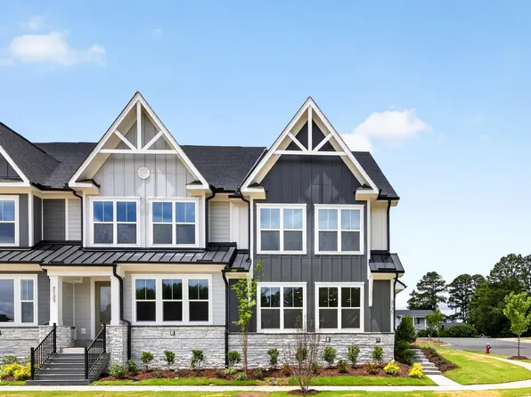 3135 White Rail Dr, Fuquay Varina, NC 27526