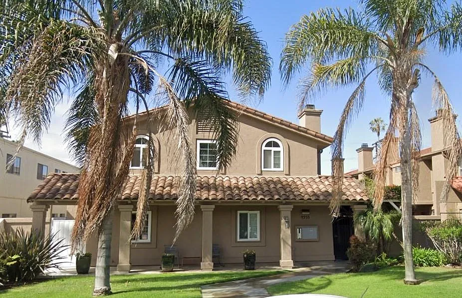 4955 Del Monte Avenue — Photo 2