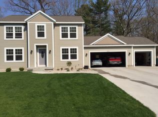 3644 Windemere Ct, Norton Shores, MI 49441