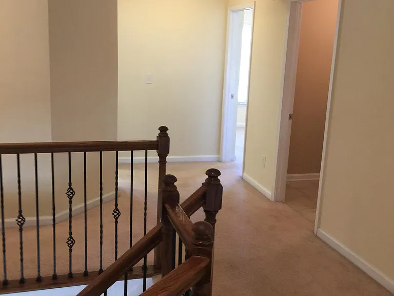 2410 Mindy Ln — Photo 9