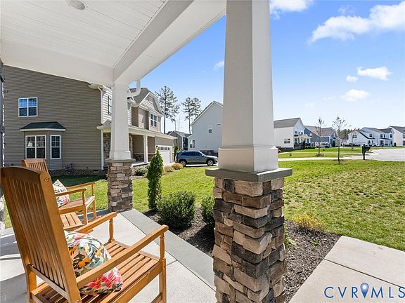 5th image of 16801 Chalet Ct