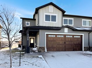 3305 33rd St W, Williston, ND 58801