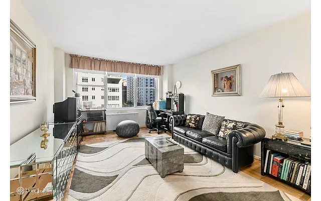 Rented by Douglas Elliman | media 6