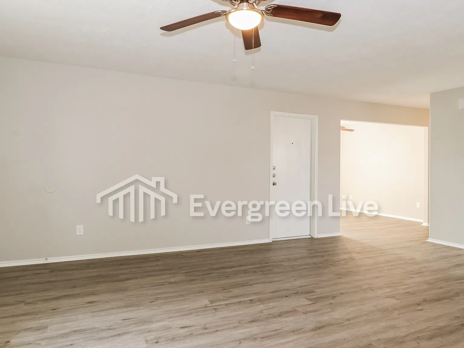 3 bed, 2.0 bath, 1694 sqft, $1,545 — Photo 3
