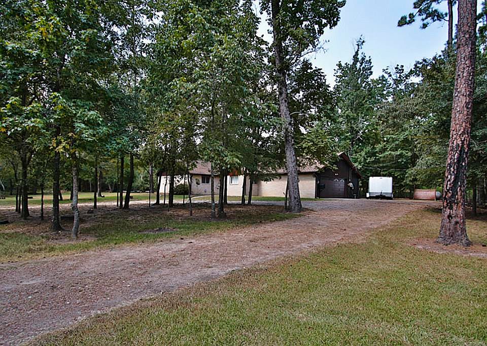 1st image of 16422 Cimmaron Dr