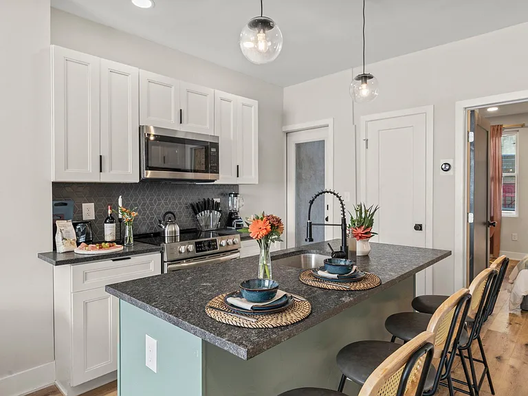 1334 E Passyunk Ave #1 — Photo 10