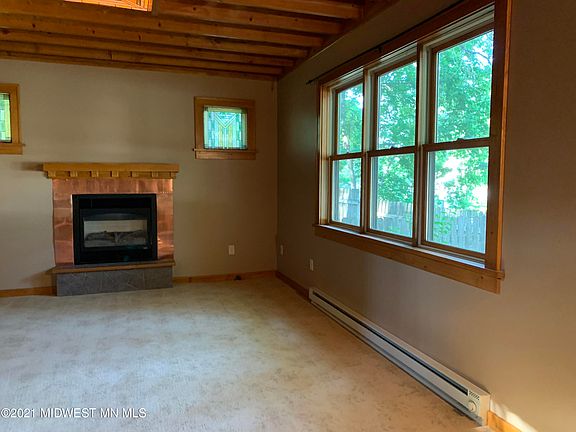 5th image of 720 Rossman Ave