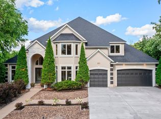 6305 McIntyre Pt, Edina, MN 55439