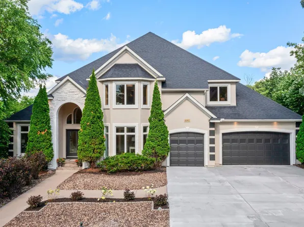 6305 McIntyre Pt, Edina, MN 55439