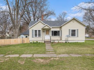 402 W Randall St, Tekonsha, MI 49092