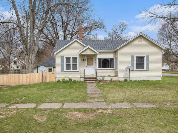 402 W Randall St, Tekonsha, MI 49092