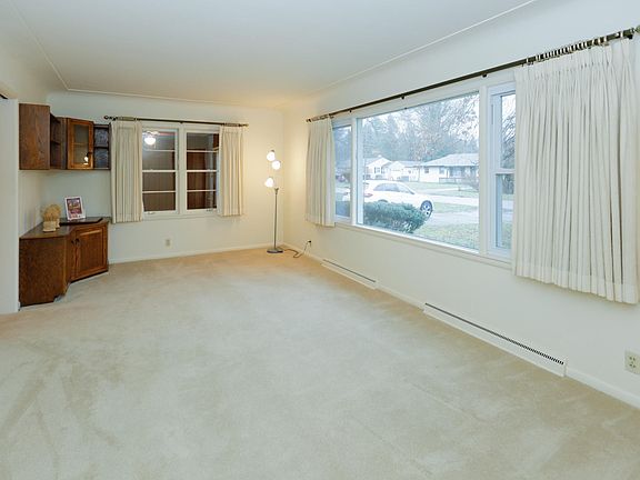 3720 Huron Ave-103