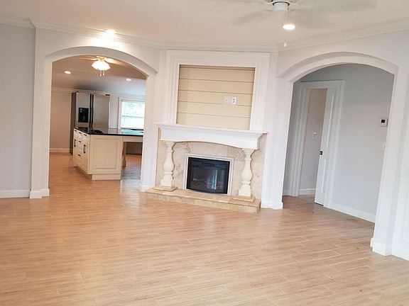 5th image of 2135 Upton Ct S