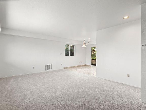 5th image of 2344 Franklin Avenue