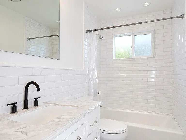 668 Sheldon Ave — Photo 23