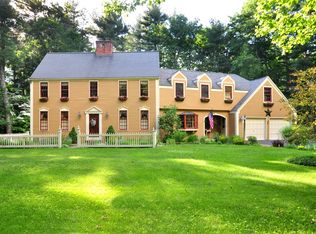 11 Drumlin Rd, West Simsbury, CT 06092