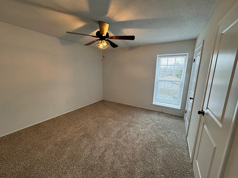 Carolina Crossing Apartments — Photo 22