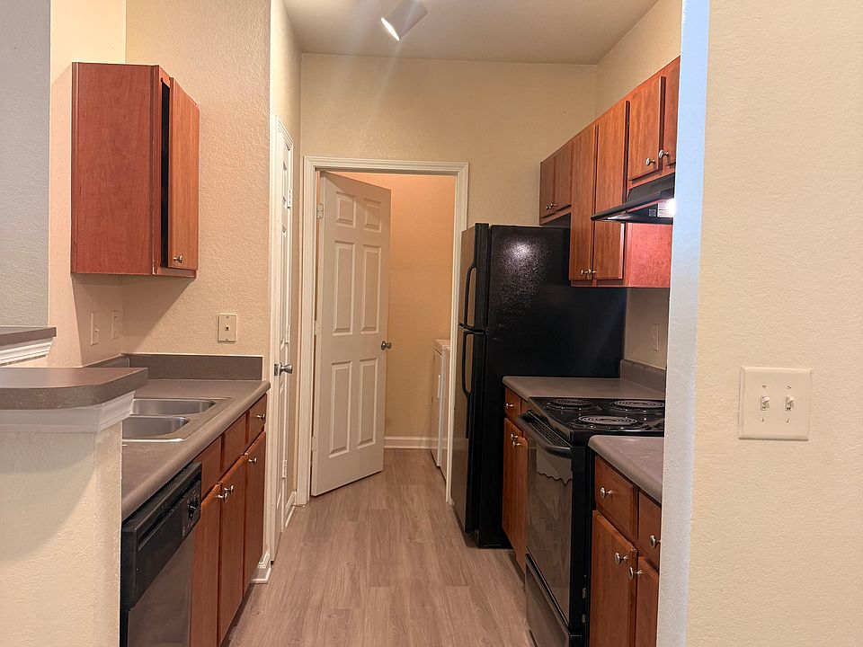 8-203 Galley Kitchen and Laundry_11052025