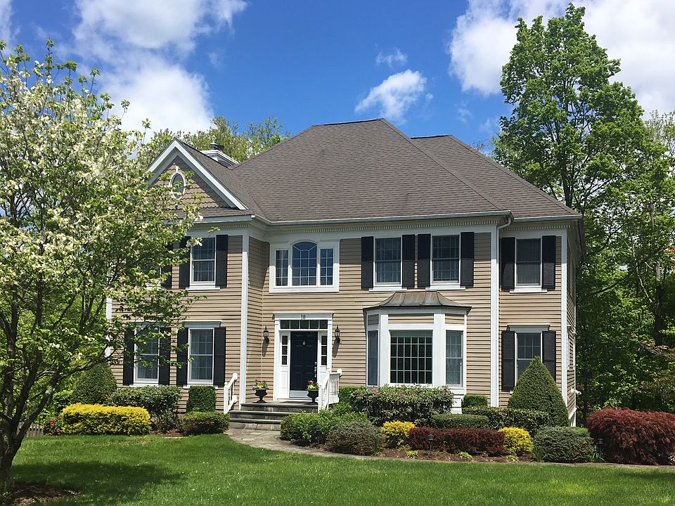 1st image of 18 Caren Ct