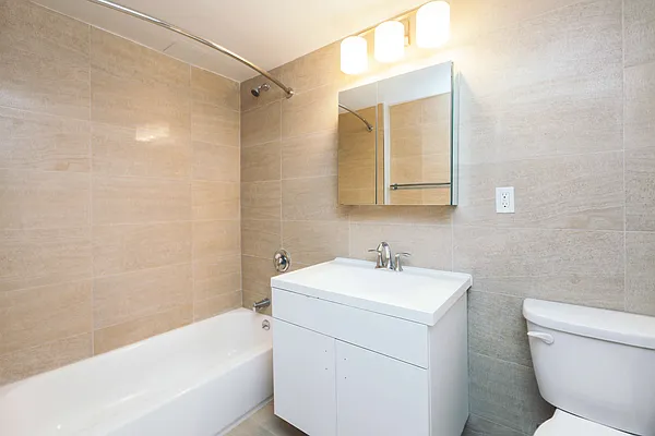 Rented by Nooklyn NYC LLC | media 98