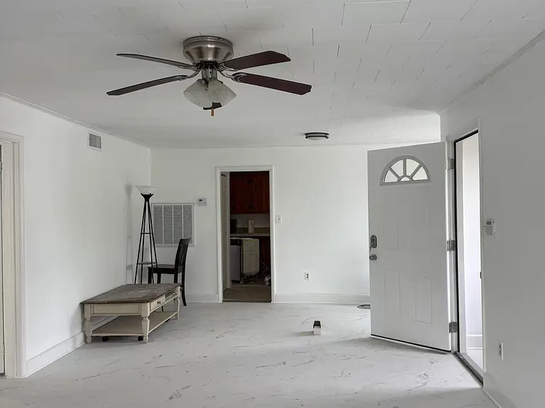 503 Maryland Ave #2 — Photo 1