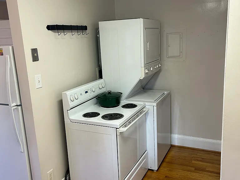 2323 Lyon St #2323 — Photo 5