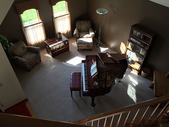 4th image of 309 N Crosscreek Dr