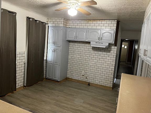 2nd image of 1187 Bailey Ave #1