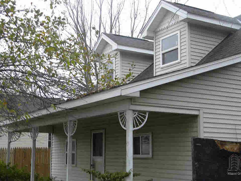 1st image of 203 Railroad St