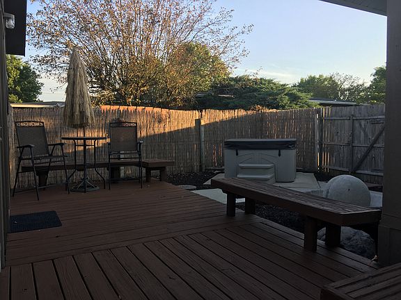 4th image of 2352 Wilshire Dr