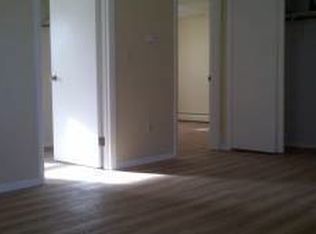 964 Tiogue Ave APT 6, Coventry, RI 02816