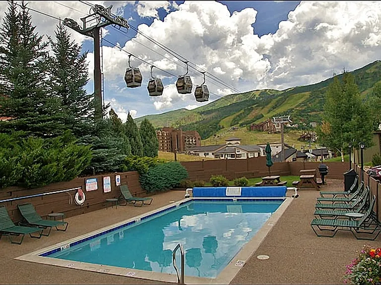 1550 Amble Dr #ID1564311P — Photo 32